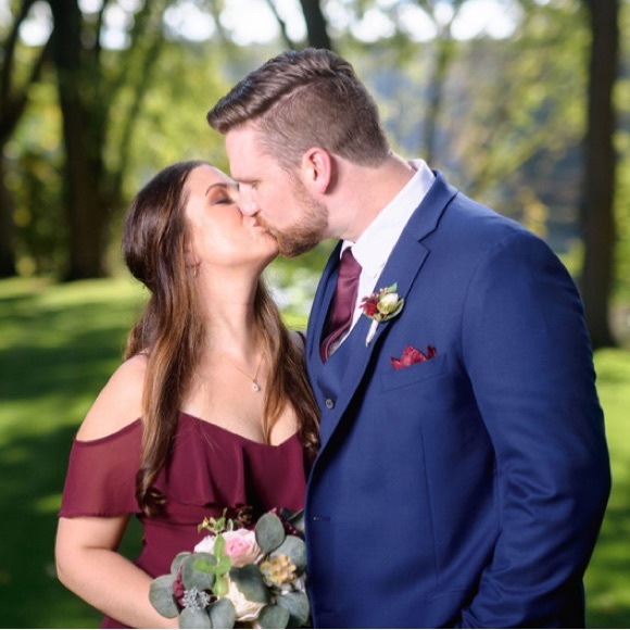 Meet your Seller/Buyer! ❤️ - Picture 3 of 4